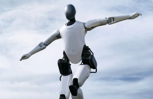 热门赛道 雷军“秀肌肉”！全尺寸、人形、仿生机器人来了